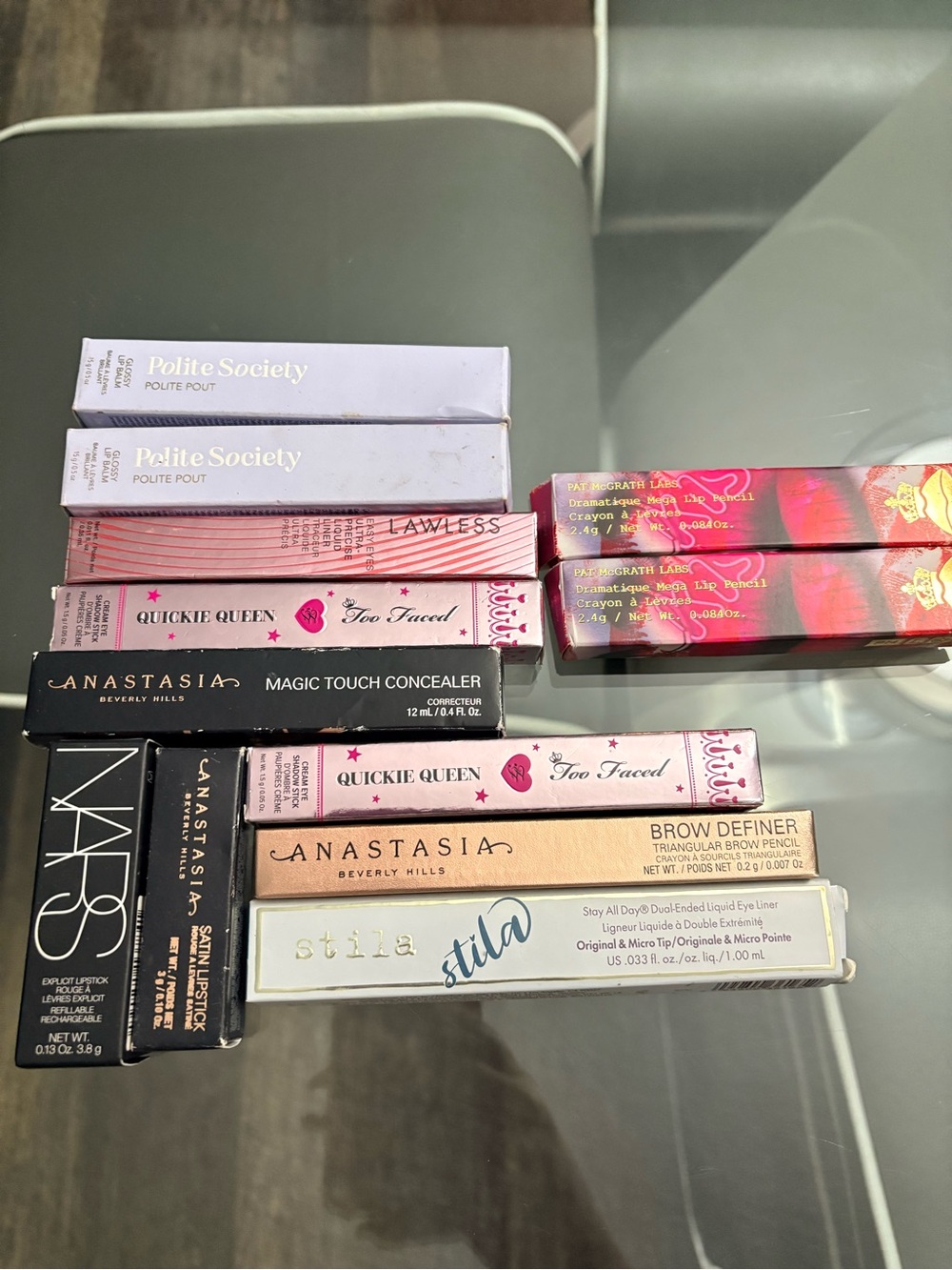Makeup bundle lot mixed items - Picture 1 of 8